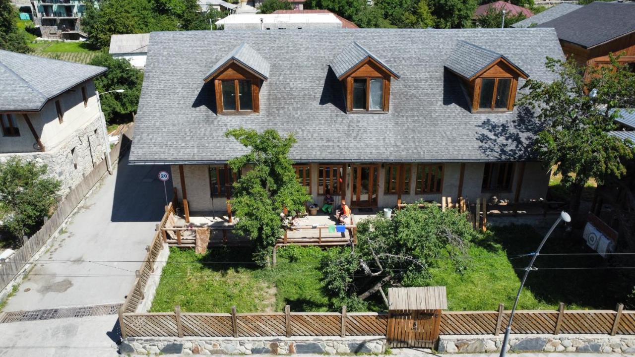 Guest House Svan-Ski Местія Екстер'єр фото