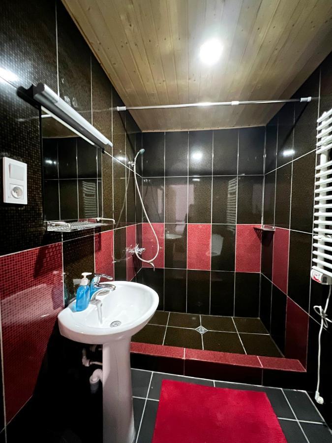 Guest House Svan-Ski Местія Екстер'єр фото