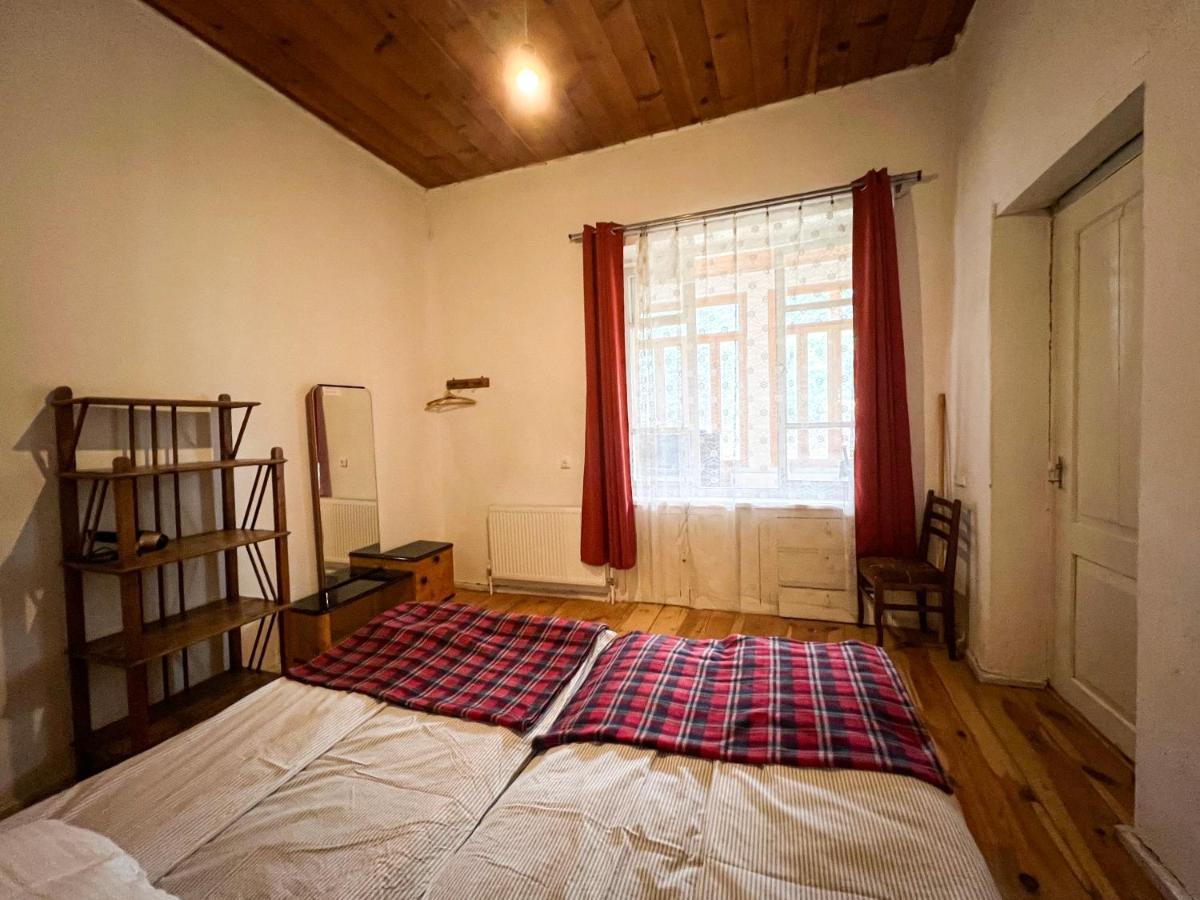 Guest House Svan-Ski Местія Екстер'єр фото