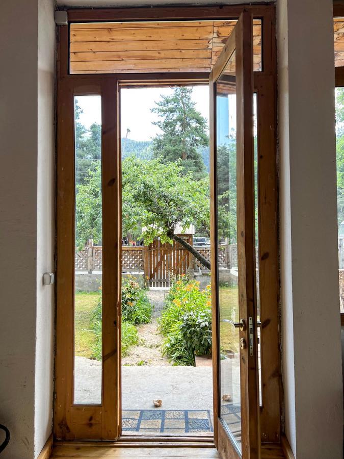 Guest House Svan-Ski Местія Екстер'єр фото