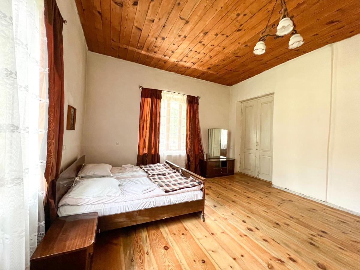 Guest House Svan-Ski Местія Екстер'єр фото