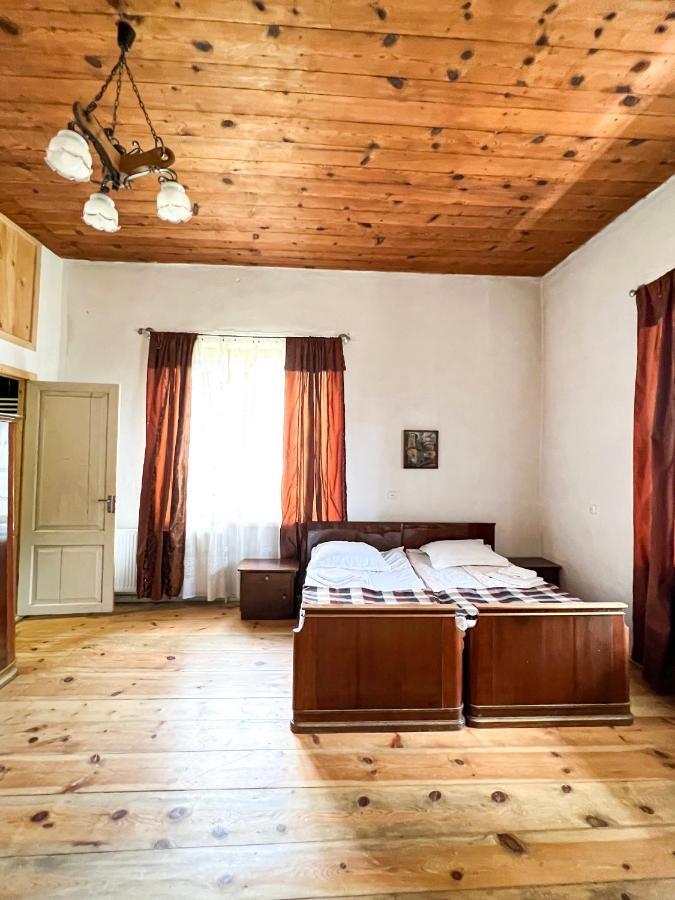 Guest House Svan-Ski Местія Екстер'єр фото