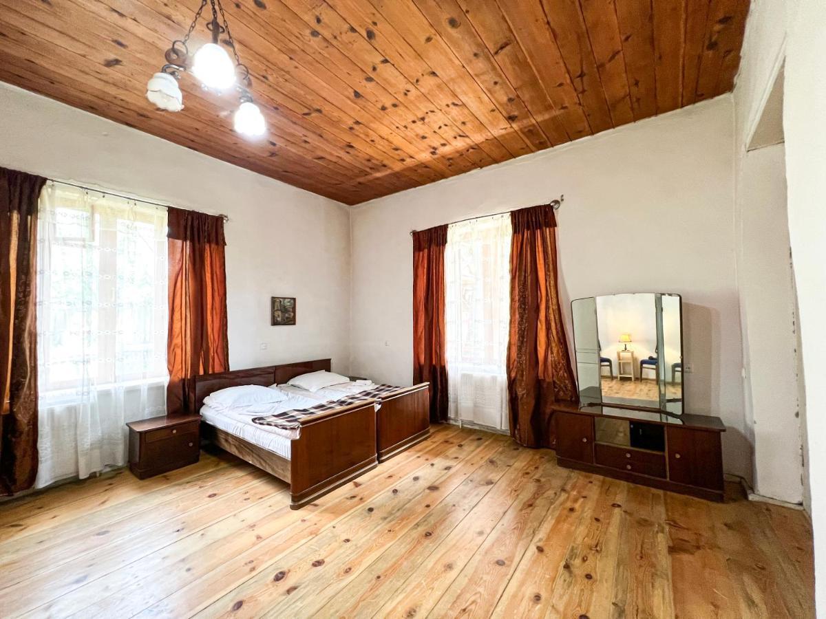 Guest House Svan-Ski Местія Екстер'єр фото