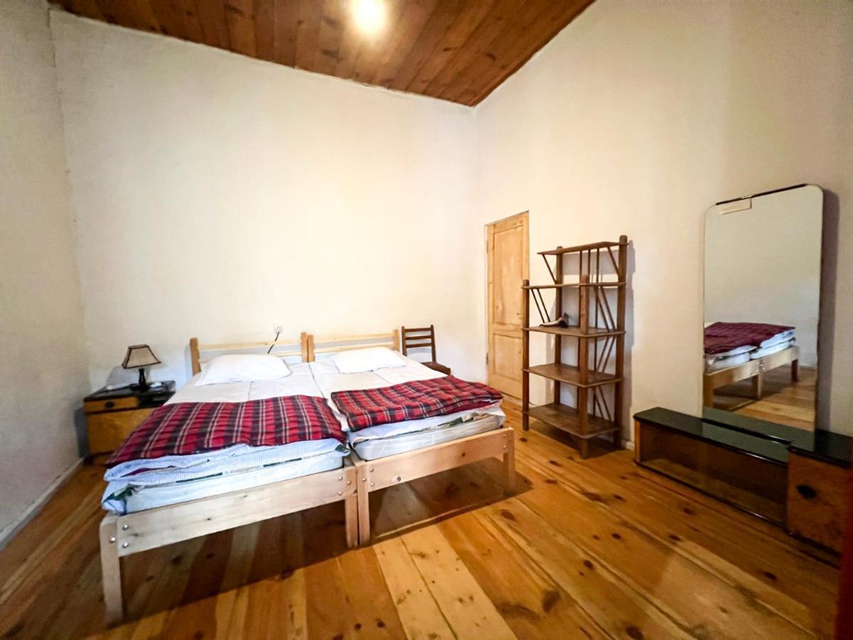 Guest House Svan-Ski Местія Екстер'єр фото