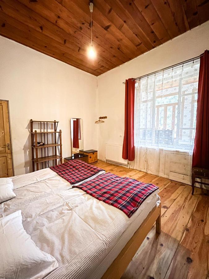Guest House Svan-Ski Местія Екстер'єр фото