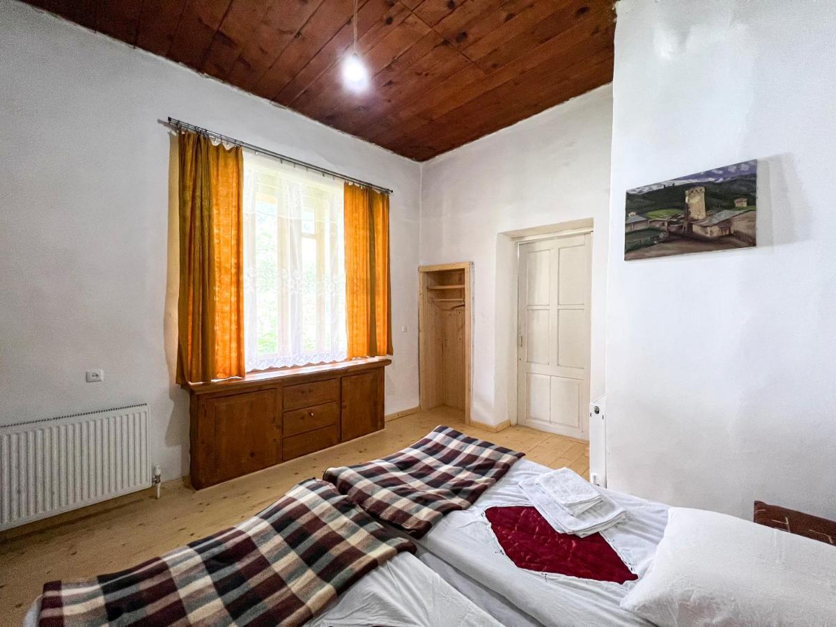Guest House Svan-Ski Местія Екстер'єр фото